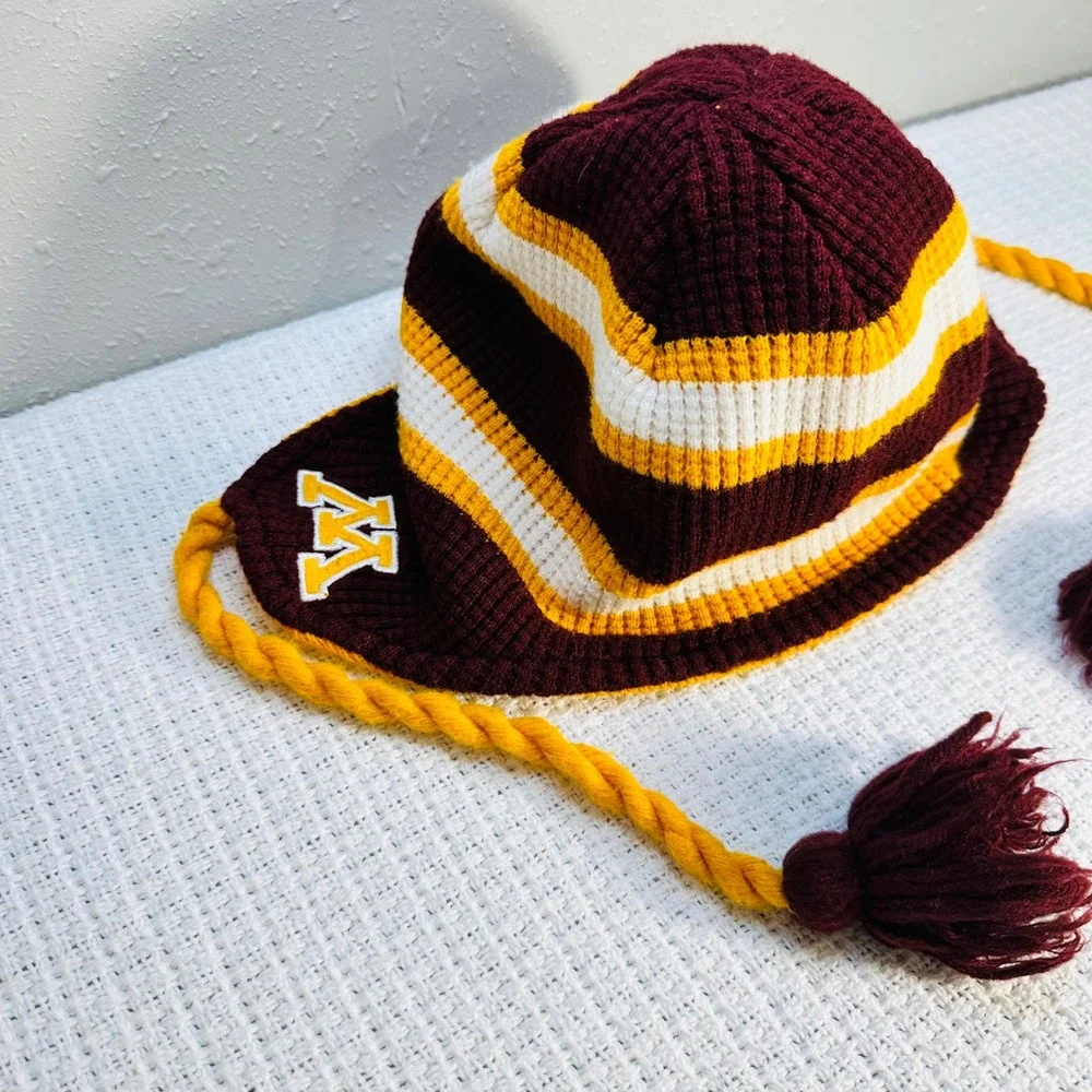 Top of the World Minnesota Gophers Kids Knit Hat with Tassels‎ and Poms - Sporty